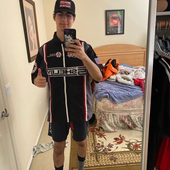 Meet your Posher, Jordan - Picture 3 of 9